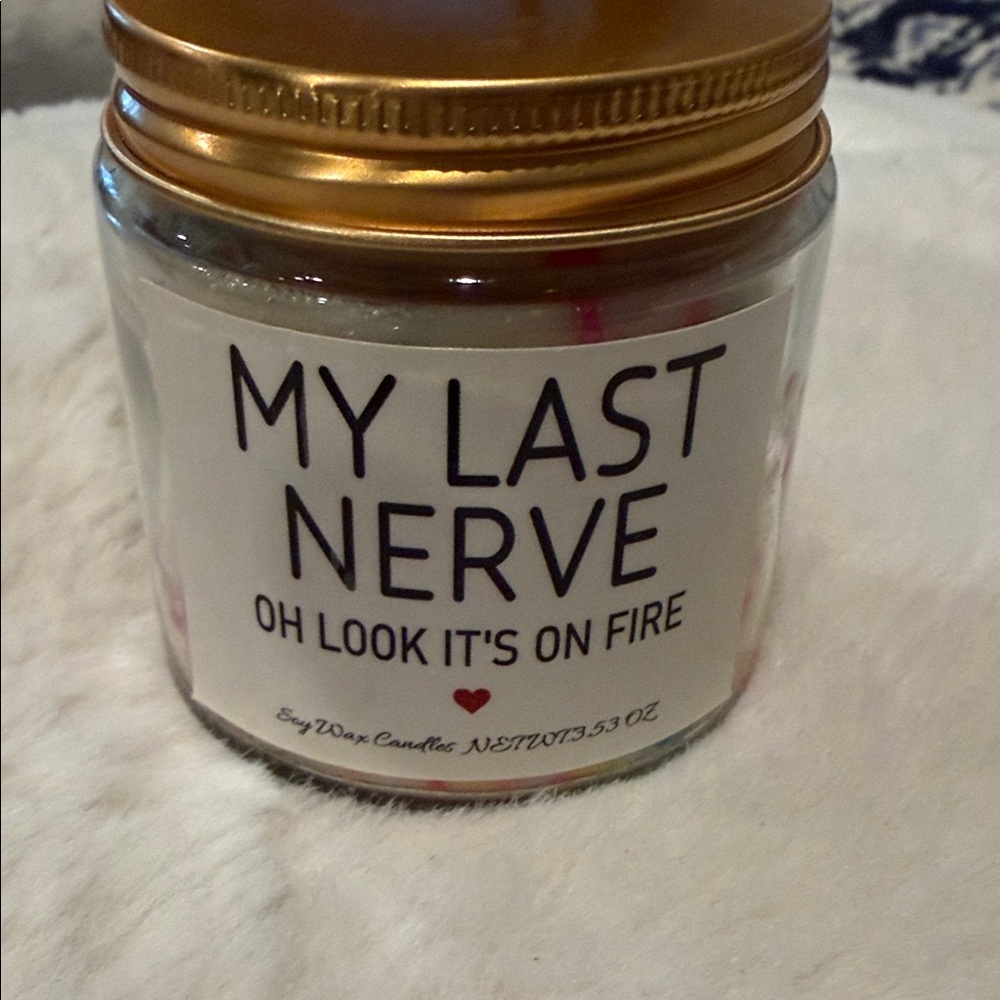 Soy Candle with Gold Lid - Women's Skincare